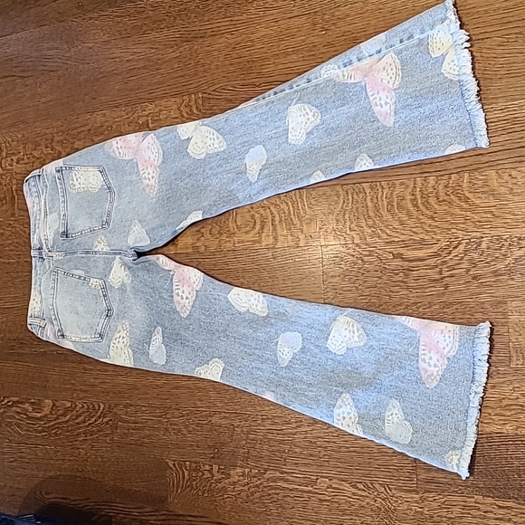Butterfly Jeans - Picture 2 of 4